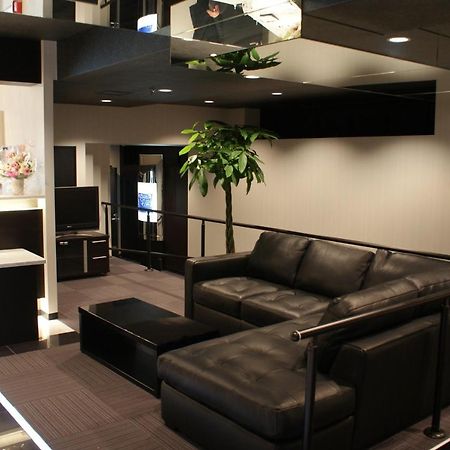 סואיטה Hotel Livemax Budget Esaka מראה חיצוני תמונה