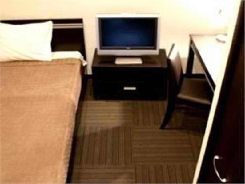סואיטה Hotel Livemax Budget Esaka מראה חיצוני תמונה